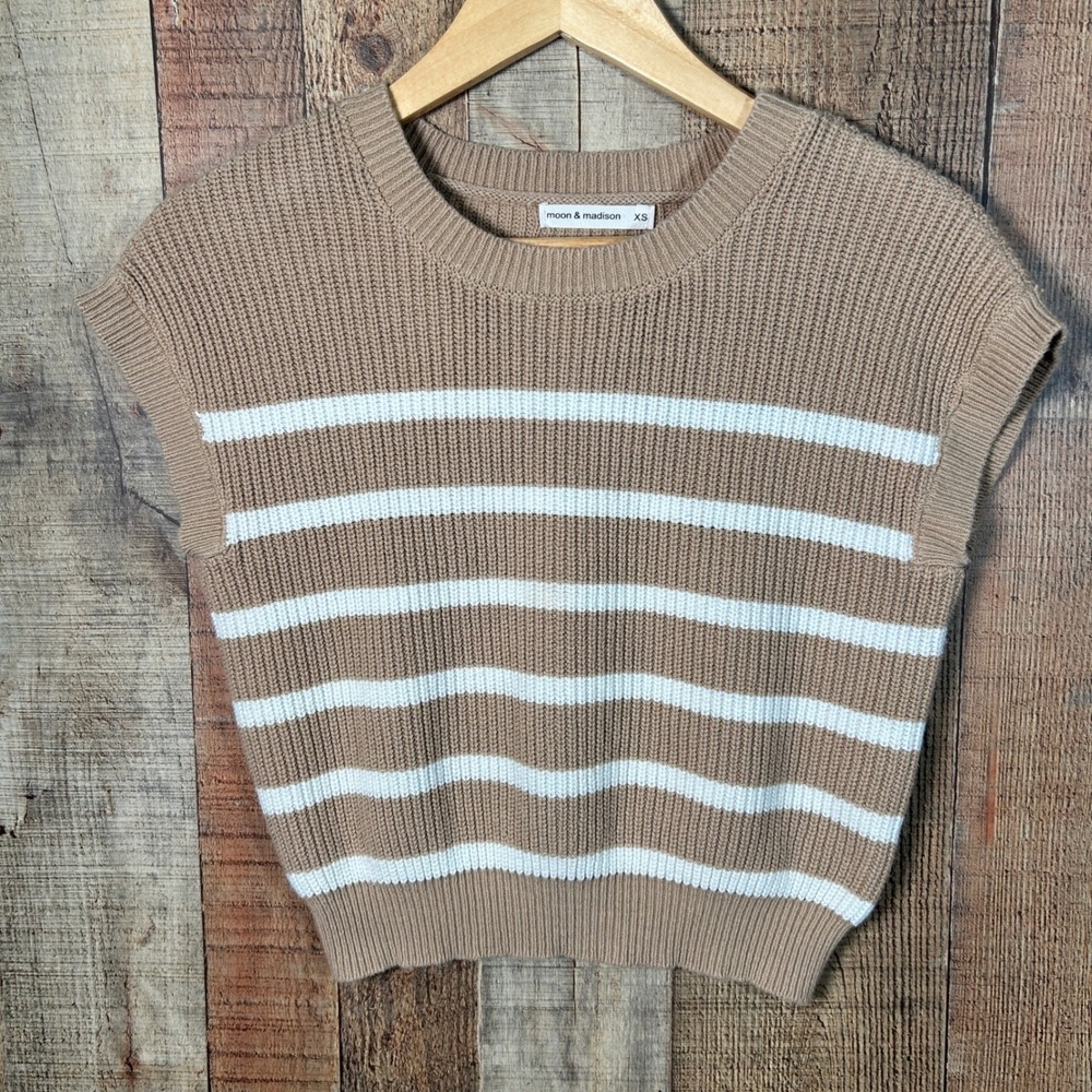 Moon & Madison XS Striped Ribbed Sweater Vest Cap Sleeve Cropped Knit Preppy